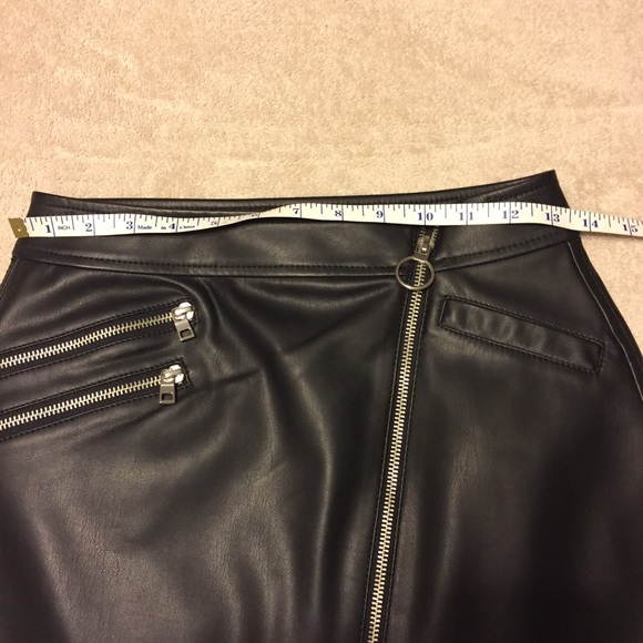NWOT Faux Leather Skirt - Picture 5 of 8